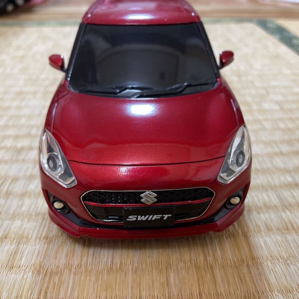 スズキ スイフト ハイブリッドRS カラーサンプル ミニカー 1/18(乗用車