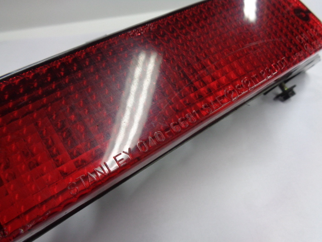 ［6372］カワサキ GPZ900R ZX900A 純正 テールランプ 中古 STANLEY 040-6681 点灯確認済み GPZ900R カワサキ - ZX900-A8の諸元・スペック情報 Ninja（ZX900 カワサキNinjaの元祖！