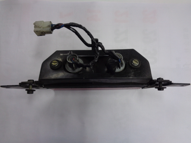［6372］カワサキ GPZ900R ZX900A 純正 テールランプ 中古 STANLEY 040-6681 点灯確認済み GPZ900R カワサキ - ZX900-A8の諸元・スペック情報 Ninja（ZX900 カワサキNinjaの元祖！