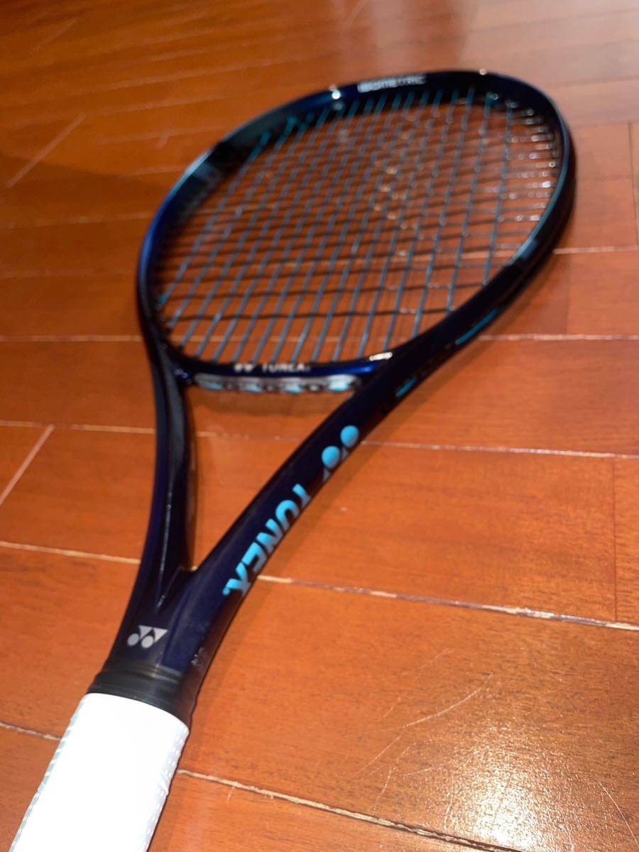 YONEX EZONE DR Lite G2極美品 軽量モデル 人気ラケット YONEX EZONE