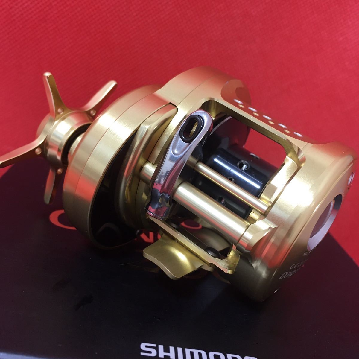 シマノ☆14カルカッタコンクエスト200☆右巻き☆ハンドル無しA-13 
