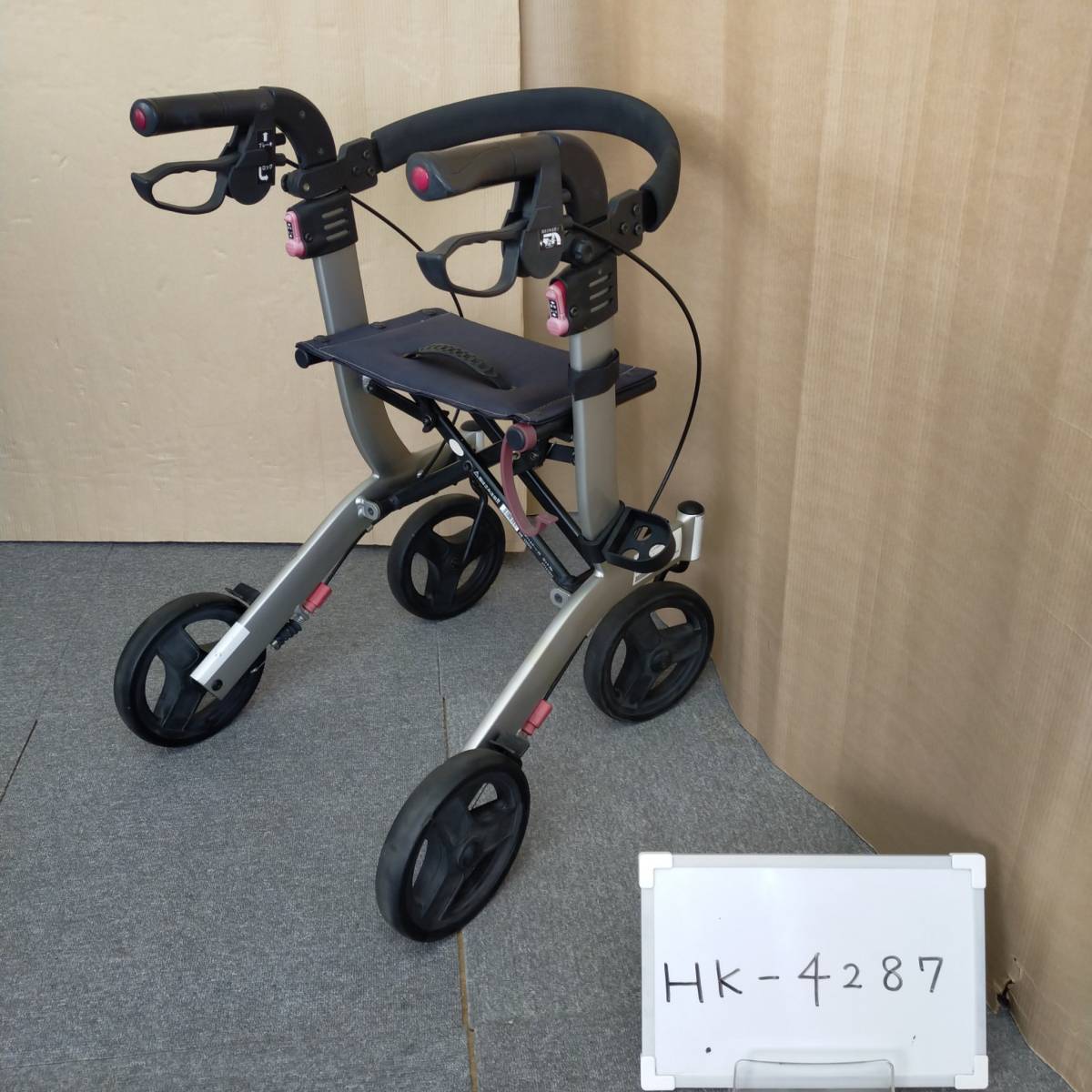 HK-4287)【中古歩行器】アロン化成 リトルターン（ハイタイプ）介護 
