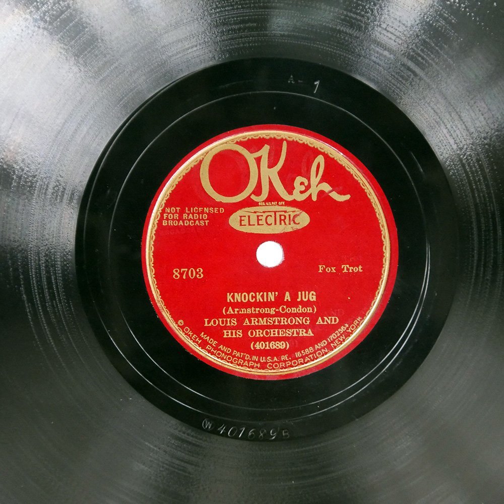 LOUIS ARMSTRONG AND HIS ORCHESTRA/KNOCKIN' A JUG / MUGGLES/OKEH 8703