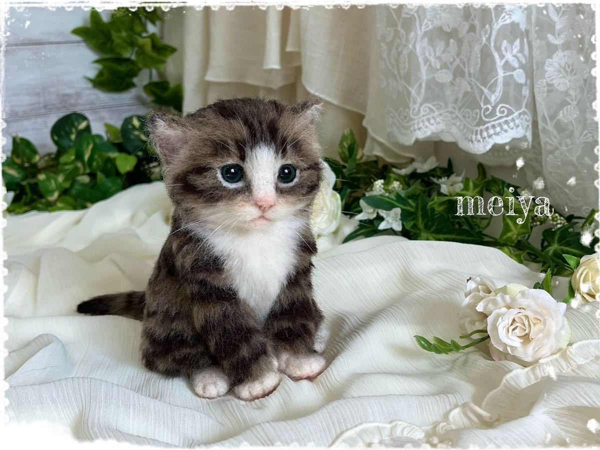 meiya 羊毛フェルト リアルサイズ☆キジ白のベビーにゃんこ