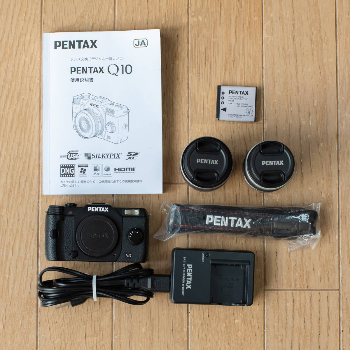 美品ペンタックス PENTAX ペンタックス Q10 Wズームキット 5-15mm SMC