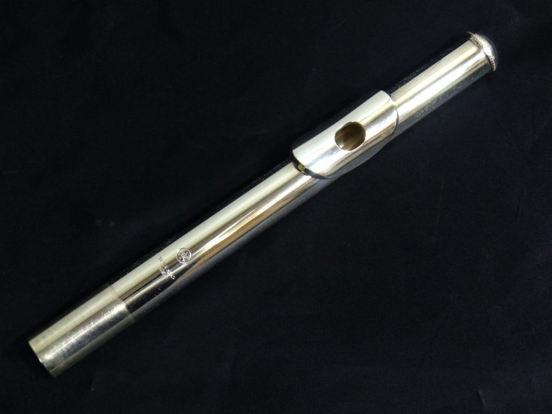 YAMAHA ヤマハ　YFL-451 フルート flute　頭部管銀製 管楽器 YAMAHA YFL-451 フルート 管楽器 シルバー 頭部管銀製 ケース付属