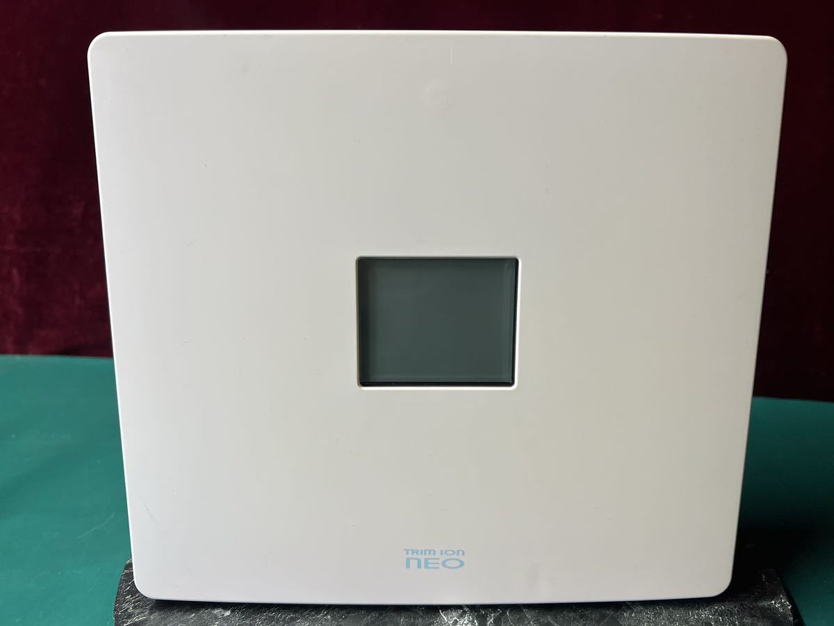 トリムイオン TRIM ION NEO IPX1 連続式電解水生成器　通電のみ確認　(100s)