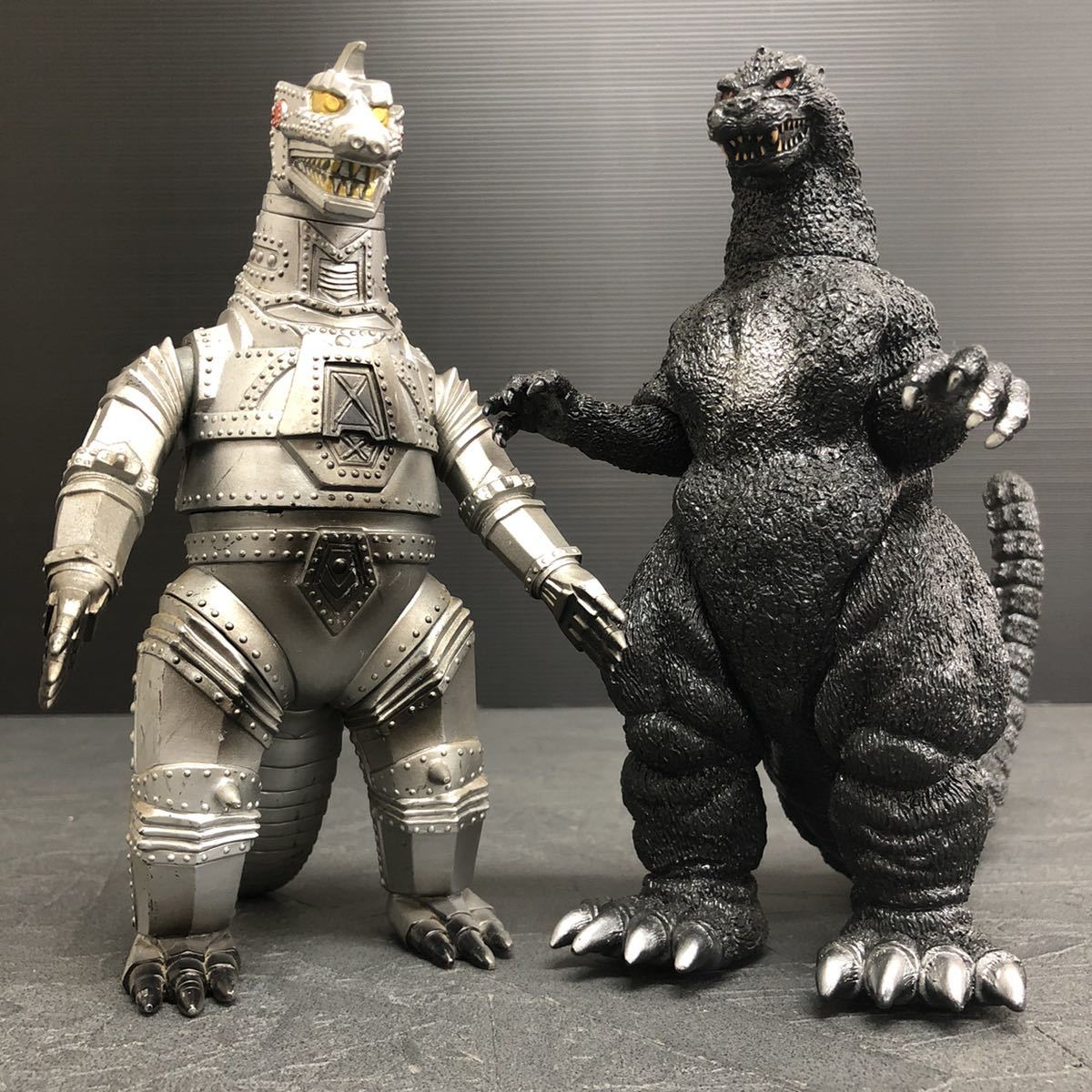 【高品質，限定セール】 当時物 2体 バンダイ メカゴジラ ＆ ゴジラ ソフビ フィギュア SOFT VINYL PVC MADE IN JAPAN Mechagodzilla＆Godzilla BANDAI(その他)｜売買されたオークション情報、yahooの商品情報をアーカイブ公開 - オーク その他