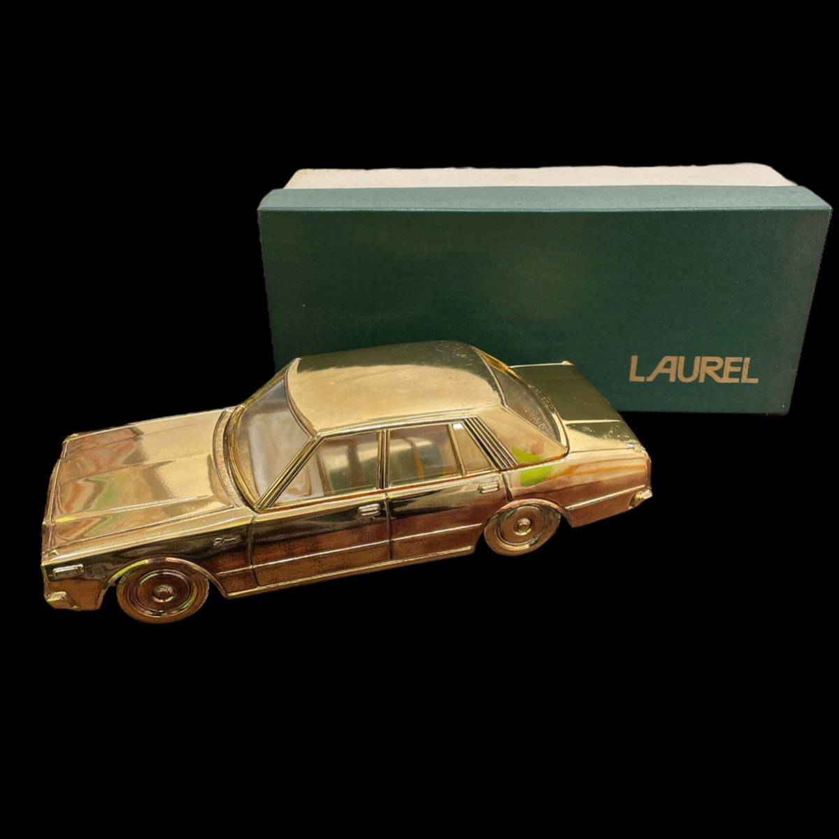 NISSAN LAUREL 金属製 オルゴール付き シガレットケース 昭和レトロ NISSAN 日産 LAUREL ローレル シガレットケース 61.10 たばこ置き