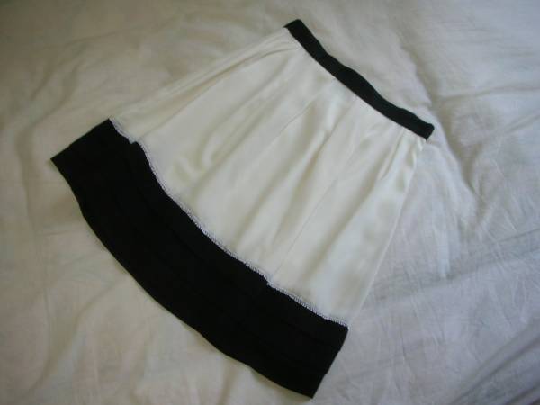 Willselectionウィルセレクション白黒切替スカート 切手 Mサイズ 売買されたオークション情報 Yahooの商品情報をアーカイブ公開 オークファン Aucfan Com