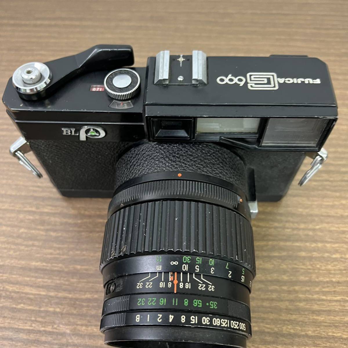 Fujica G690 Camera Yahoo!オークション 「フジカg690」の落札相場