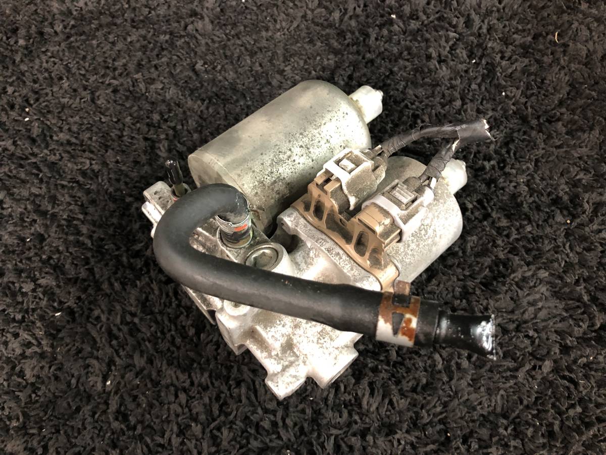 アクア DAA-NHP10 ABSアクチュエーター ブレーキマスター ブースターポンプ 47070-52010　47210-52030 437025 アクア ブレーキマスター DAA-NHP10 TC 47050-52620 DAA