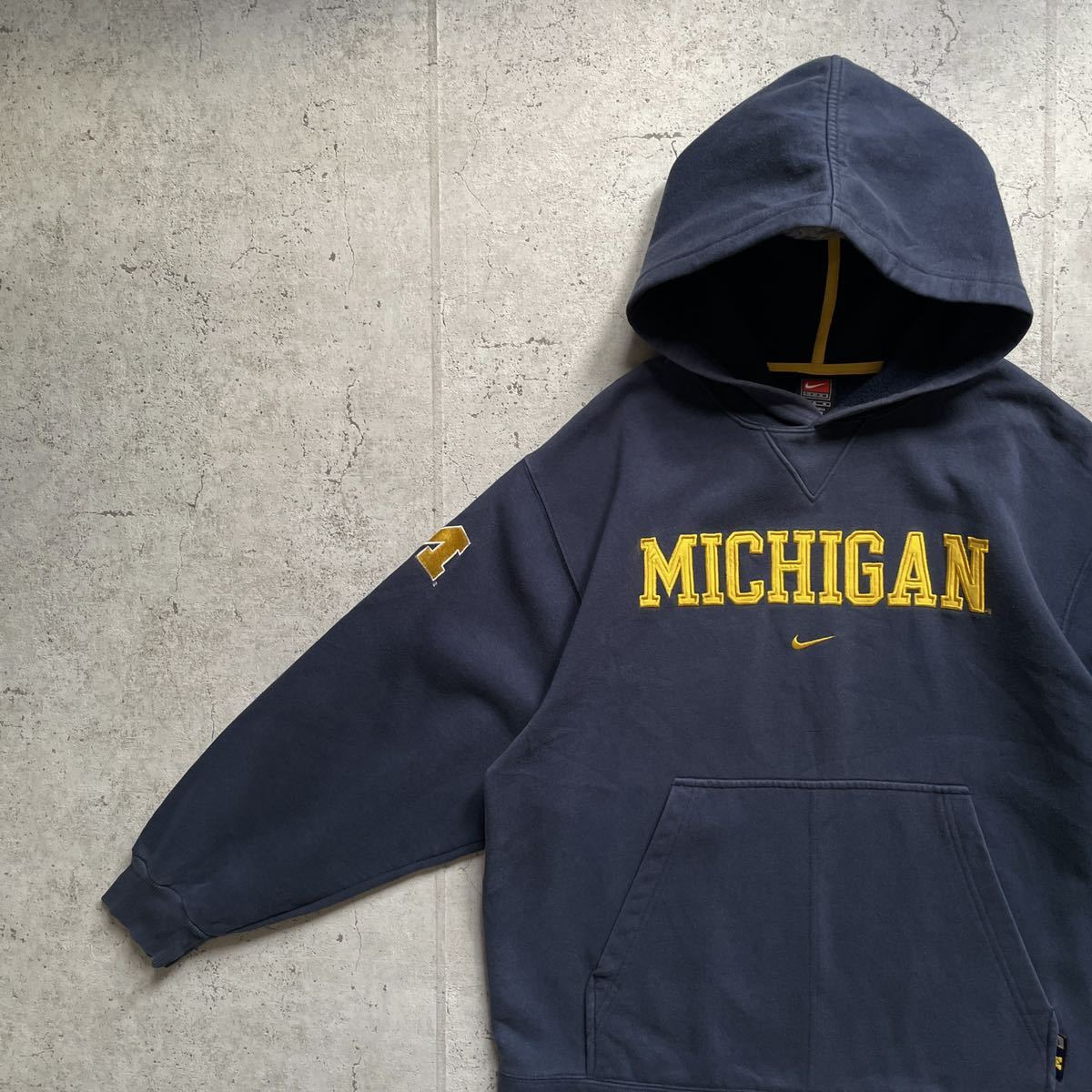NIKE ナイキ センターロゴ ミシガン カレッジロゴ パーカー ネイビー M アディダス チャンピオン vintage 90's