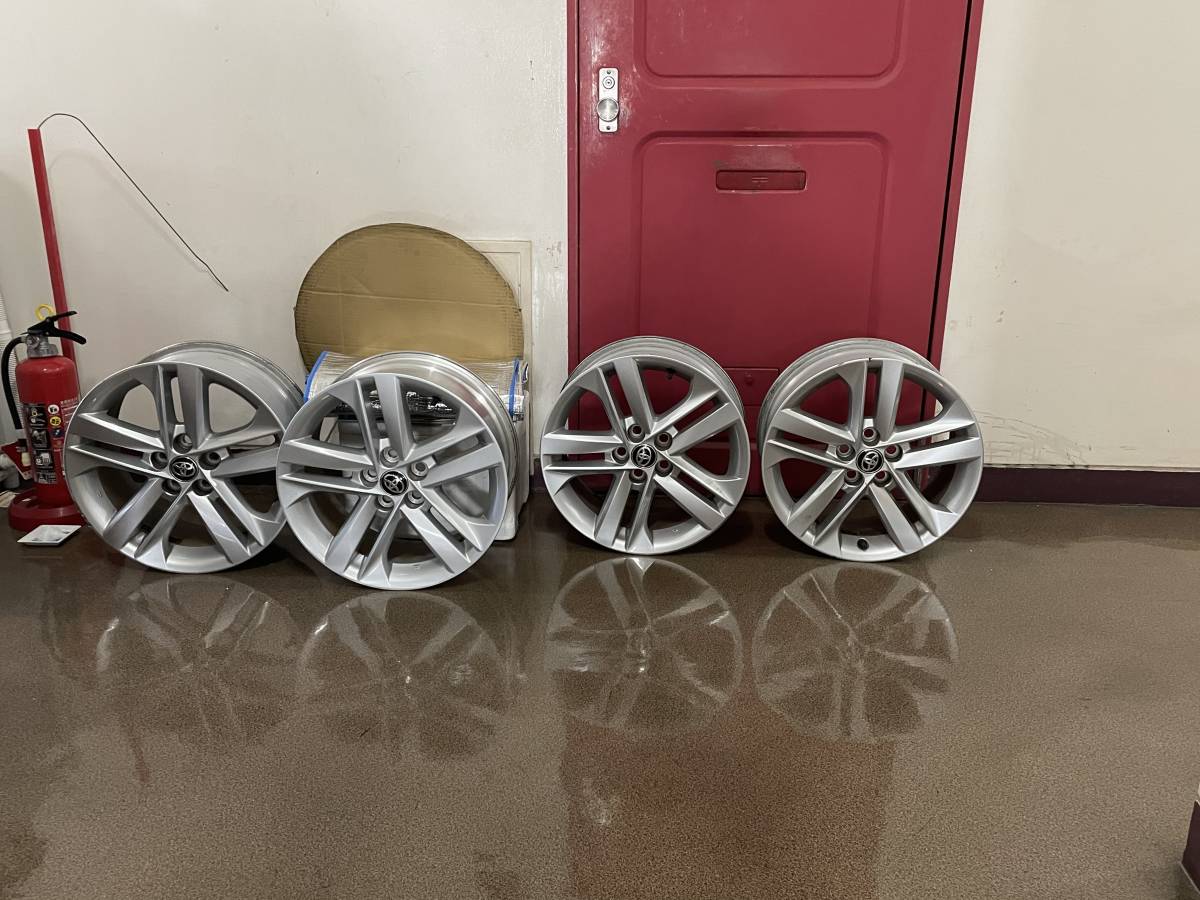 カローラスポーツ 純正アルミホイール 7J 自動車、オートバイ 5穴