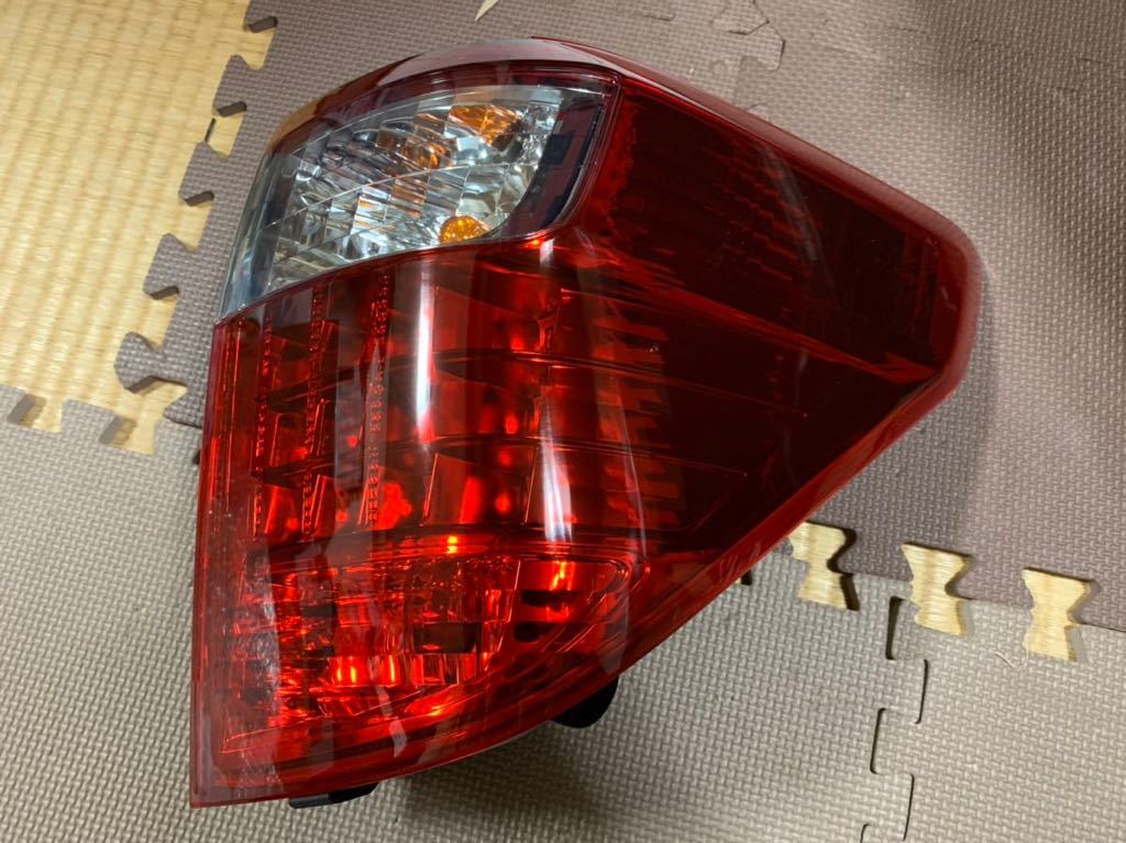 434 美品 納車外し 20 アルファード ANH20W 右 運転席側 テール ランプ