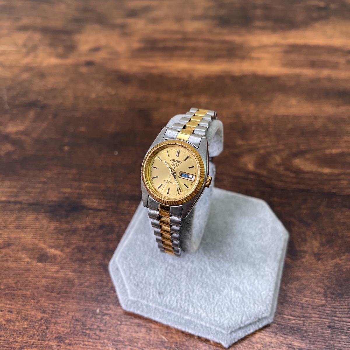 SALE，人気セール SEIKO セイコー 5 AUTOMATIC 4206-0510 デイデイト ゴールド文字盤 レディース腕時計(その他)｜売買されたオークション情報、yahooの商品情報をアーカイブ公開 - オークファン その他