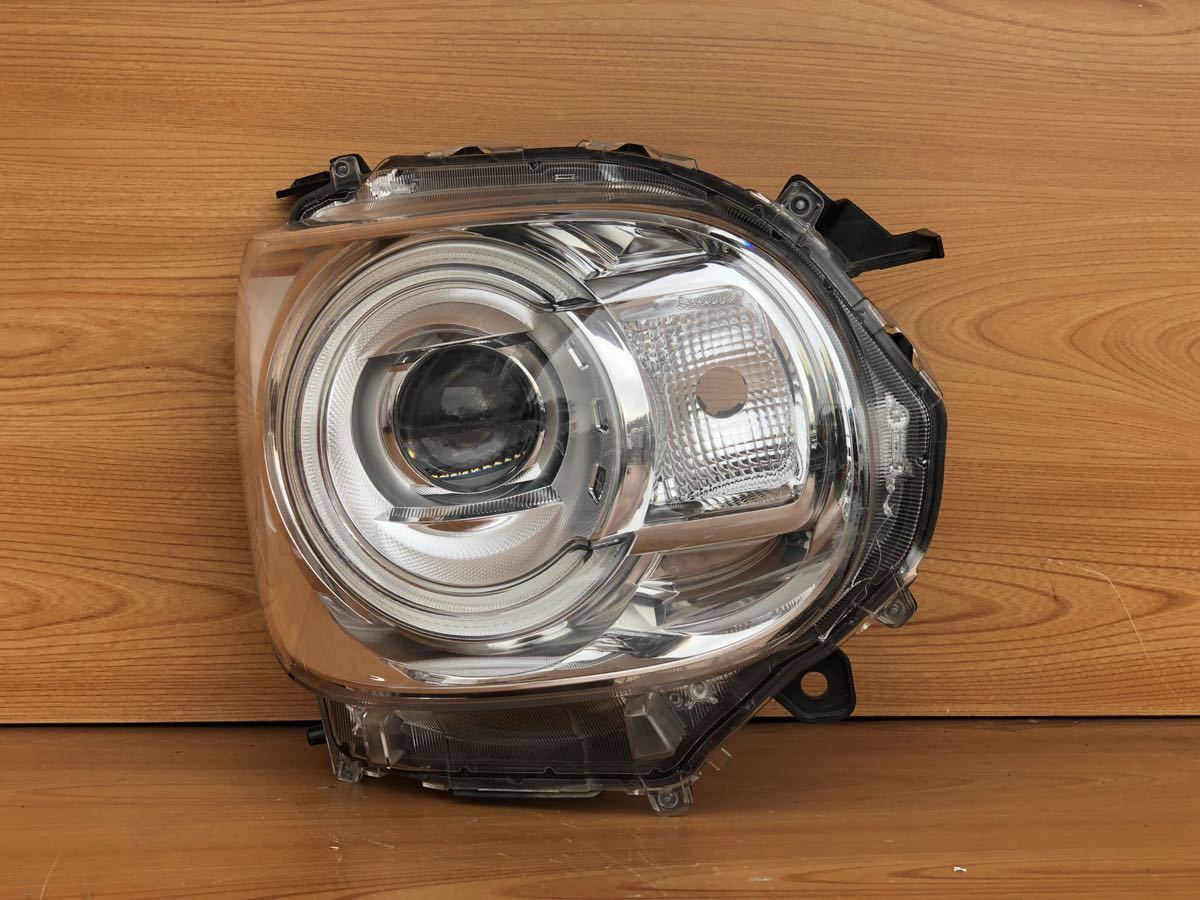ダイハツムーヴキャンバス【LA800S】LEDヘッドライト右純正中古品