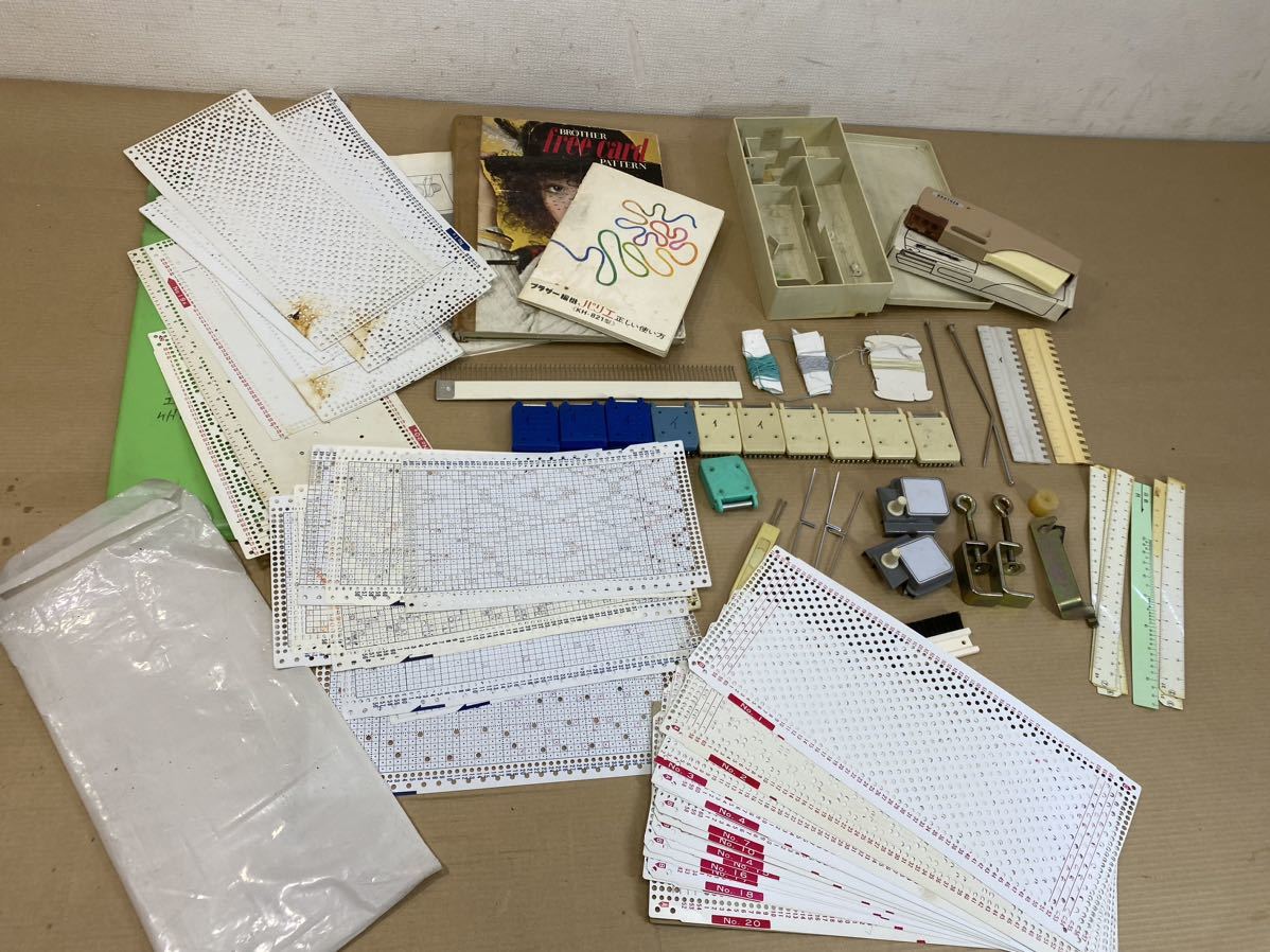 ブラザー : 編み機用 パンチカード BROTHER 模様集 入門書 付属品