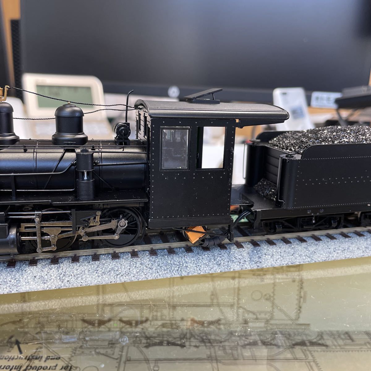 バックマンスペクトラムOn30 2ー4ー4ー2蒸気機関車 全長32Cm 小形