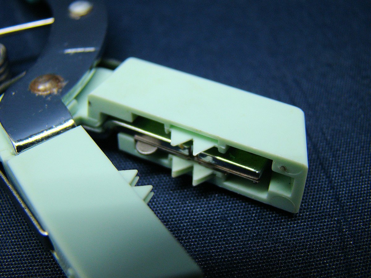 フジクラ JS-01 JS01 融着接続機ジャケットストリッパ 0.9mm 単心ファイバ心線被覆除去(環境測定器)｜売買されたオークション情報 ...