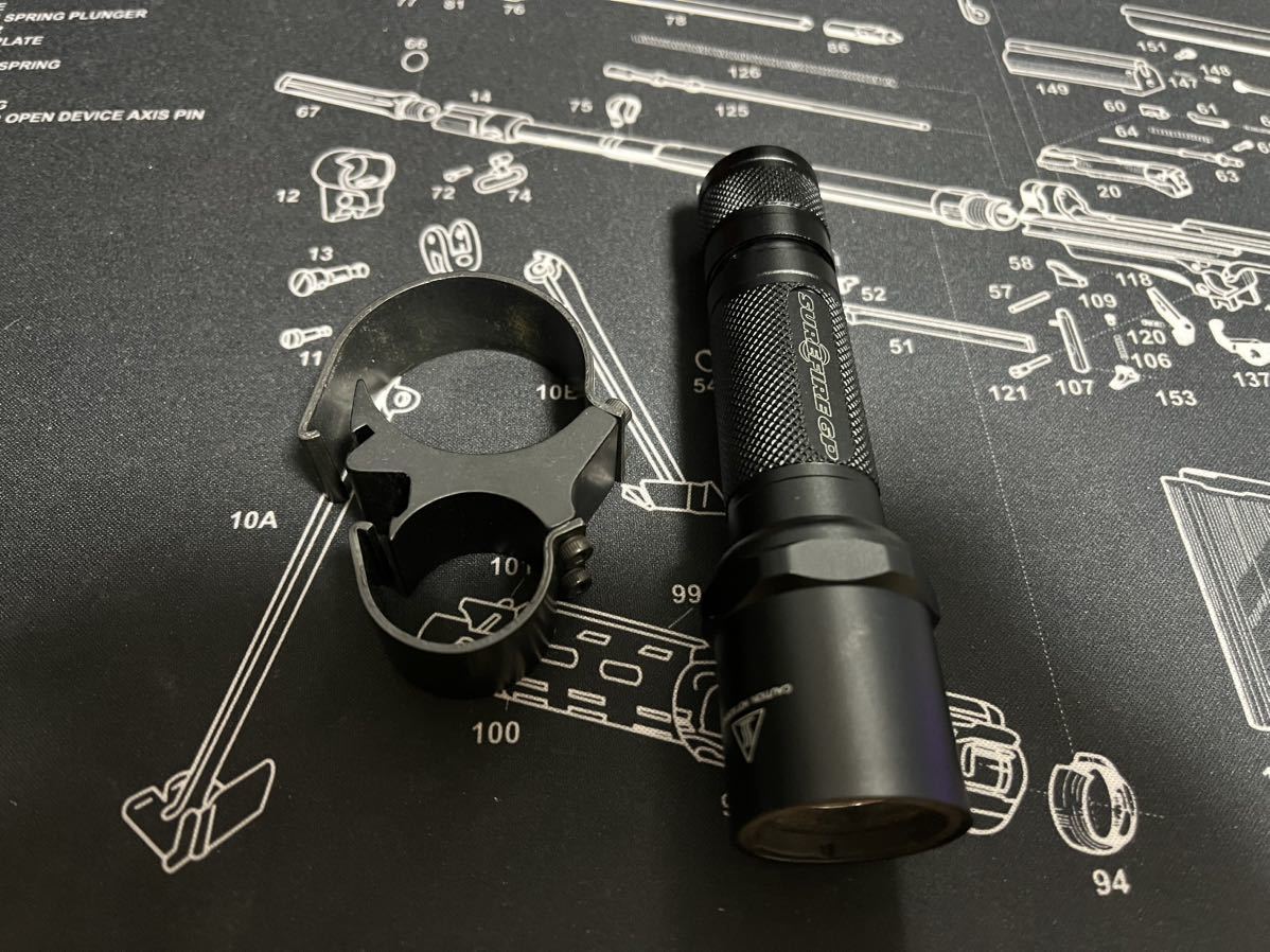 中古】VFC MP5SD用ライトマウント&surefire 6Pレプリカ セット VFC