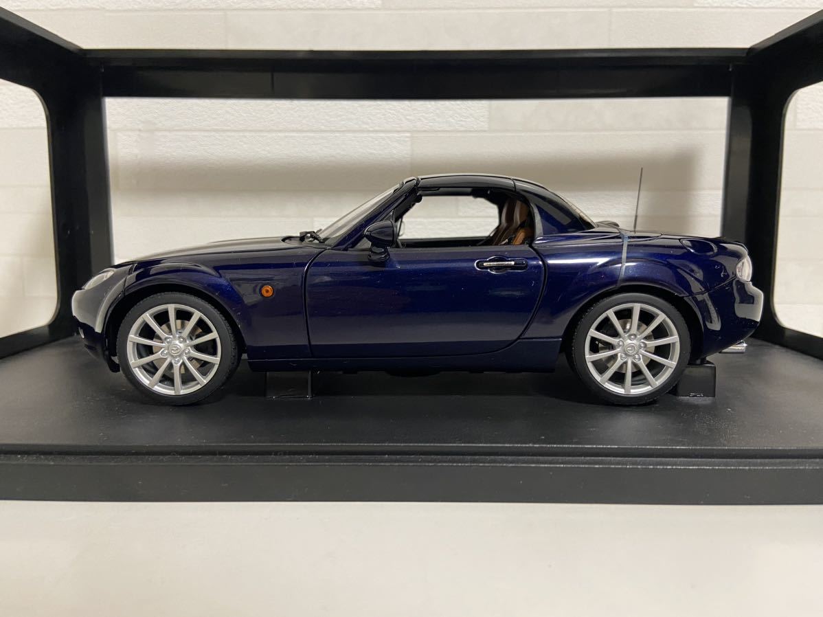 即決 オートアート 1/18 マツダ ロードスター NC RHD リトラクタブル 
