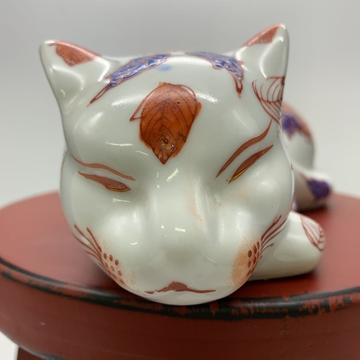 5-2-41□ 眠り猫 染錦金彩花紋 伊万里焼 色絵 牡丹 時代物 5-2-41□ 眠り猫 染錦金彩花紋 伊万里焼 色絵 牡丹 時代物