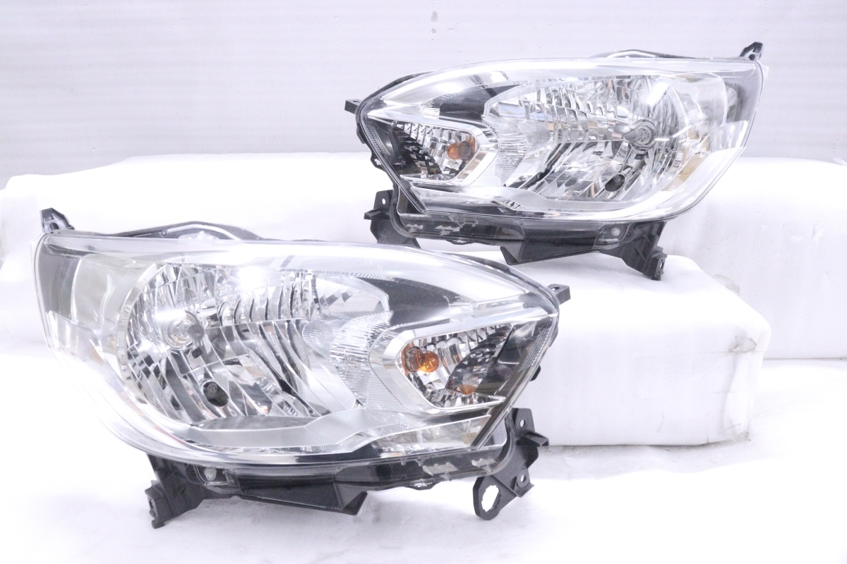 32-1061★ハロゲン B21A デイズルークス★左右ヘッドライト KOITO 100-67052 メッキ ekスペース B11A 純正★日産 (KK)