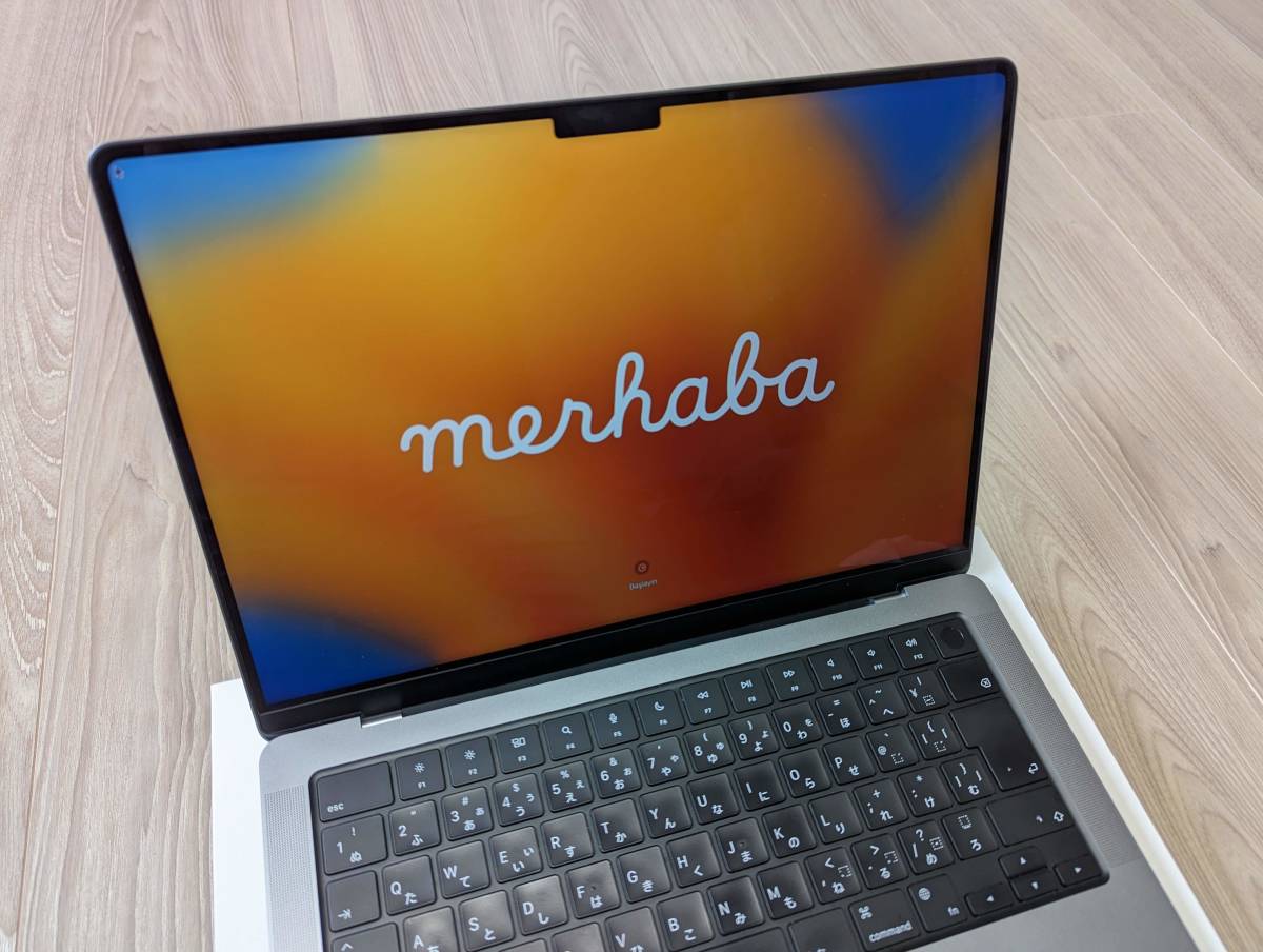 Pro M1 MacBook Apple 14-inch 0 chip 16GB - with review: (2021 