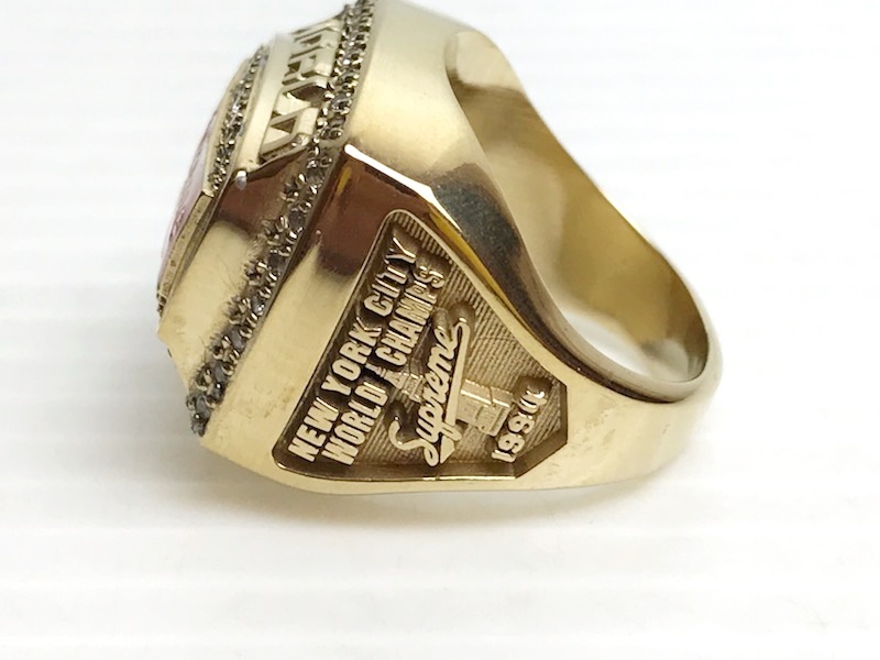 Supreme シュプリーム Jostens World Famous Champion Ring Gold