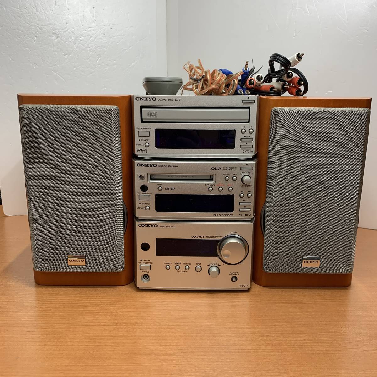 H1080 ONKYO オンキョー システムコンポ R-801A MD-101A C-701A