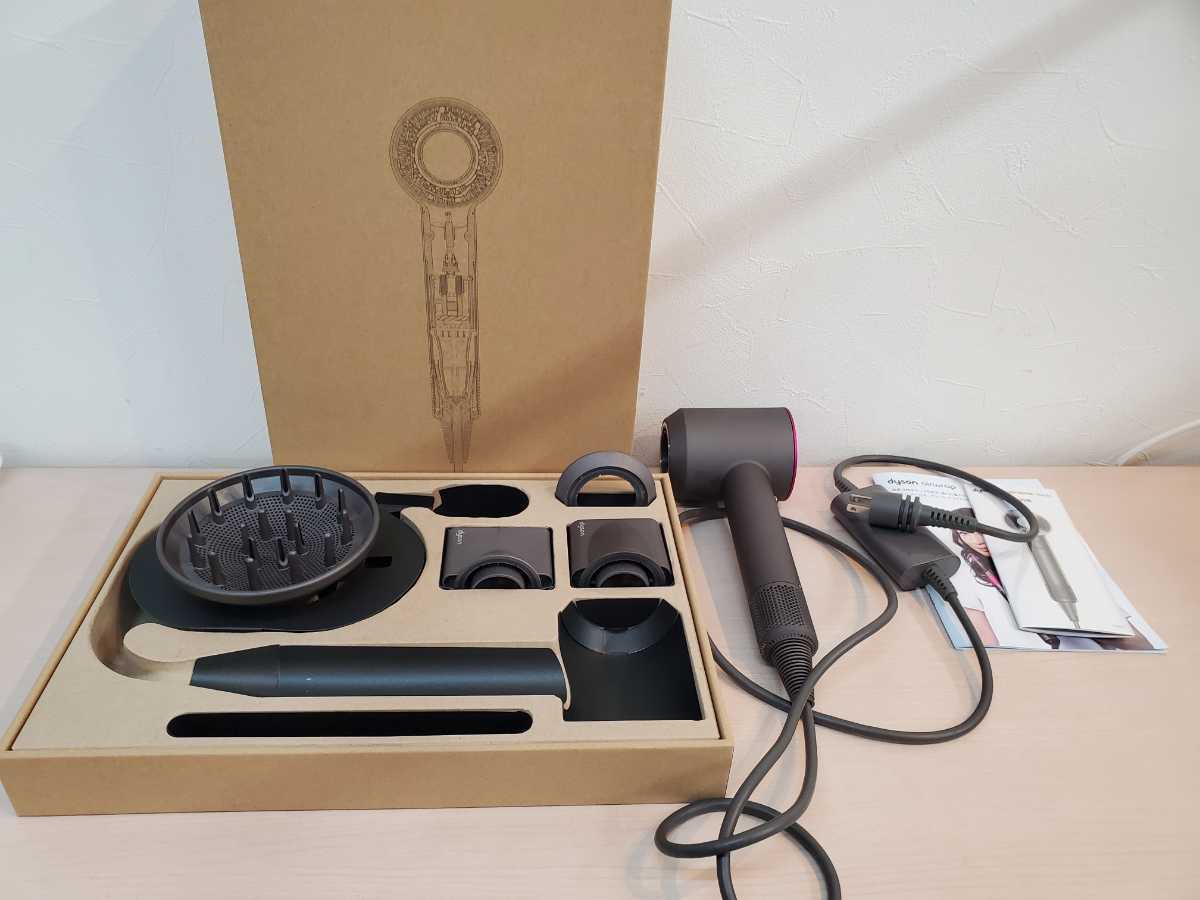 dyson ダイソン supersonic ionic HD03 ヘアドライヤー