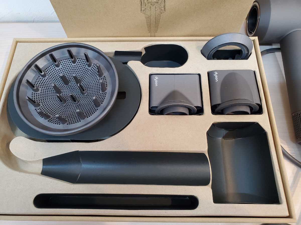 dyson ダイソン supersonic ionic HD03 ヘアドライヤー