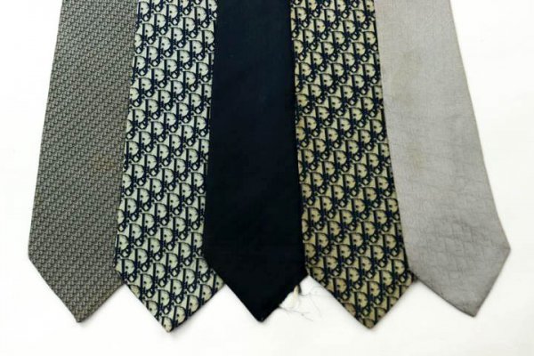 1円～ クリスチャンディオール トロッター柄 無地ソリッド 小紋柄など メンズ ブランド ネクタイ 5点 セット まとめ売り 大量 卸 ts5476