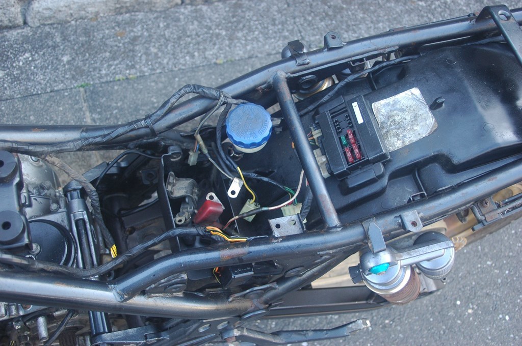◇ゼファー400（C2型）書付き・部品取り車 走行距離記載なしの書付き 