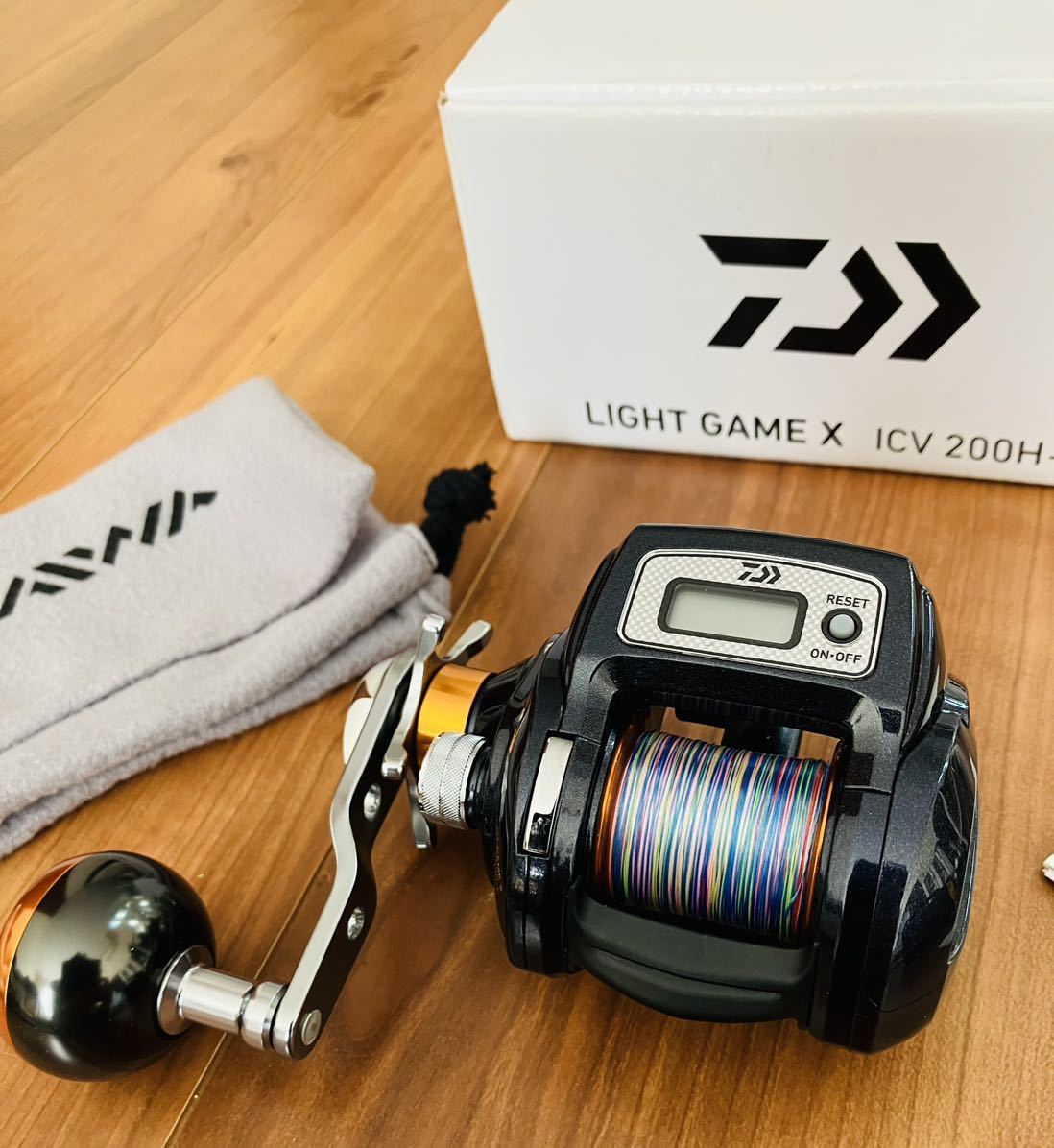 中古良好品！Daiwa LIGHT GAME X ICV 200H 美品 ダイワ LIGHT GAME X ICV 200H-L機関良好 ライン付 左パワー