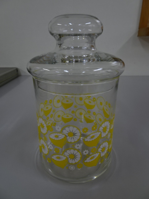 【アデリア　ガラス製　キャニスター　レモン柄】食器　保存容器　ガラス製　ポップ　レトロ【C10-3④】20230222