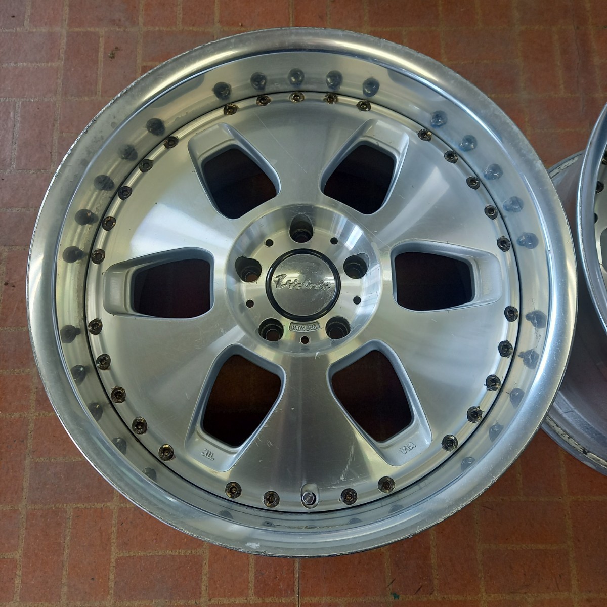 深リム RAYS VICTRIX BRAINER 18インチ 10J+38. 5H-114.3. 中古2本(5穴 