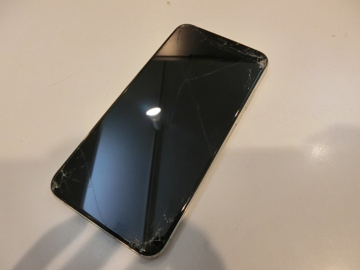 SIMフリー☆Apple iPhoneXs Max 256GB シルバー 中古品 本体のみ