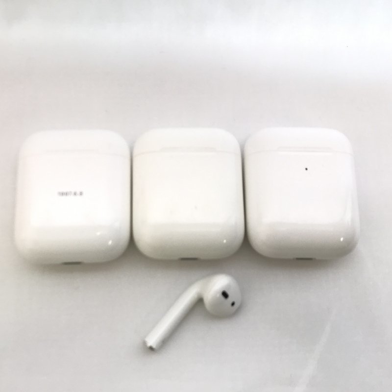 ＡｉｒＰｏｄｓ用 ワイヤレス充電ケース エアーポッズ 充電ケース まとめて おまけつき 電化製品/218