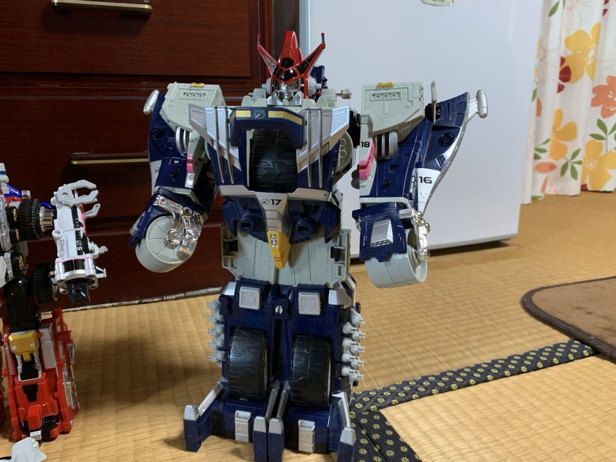 轟轟戦隊ボウケンジャー　DX アルティメットダイボウケン　シールド付き 轟轟戦隊ボウケンジャー DX アルティメットダイボウケン シールド付き