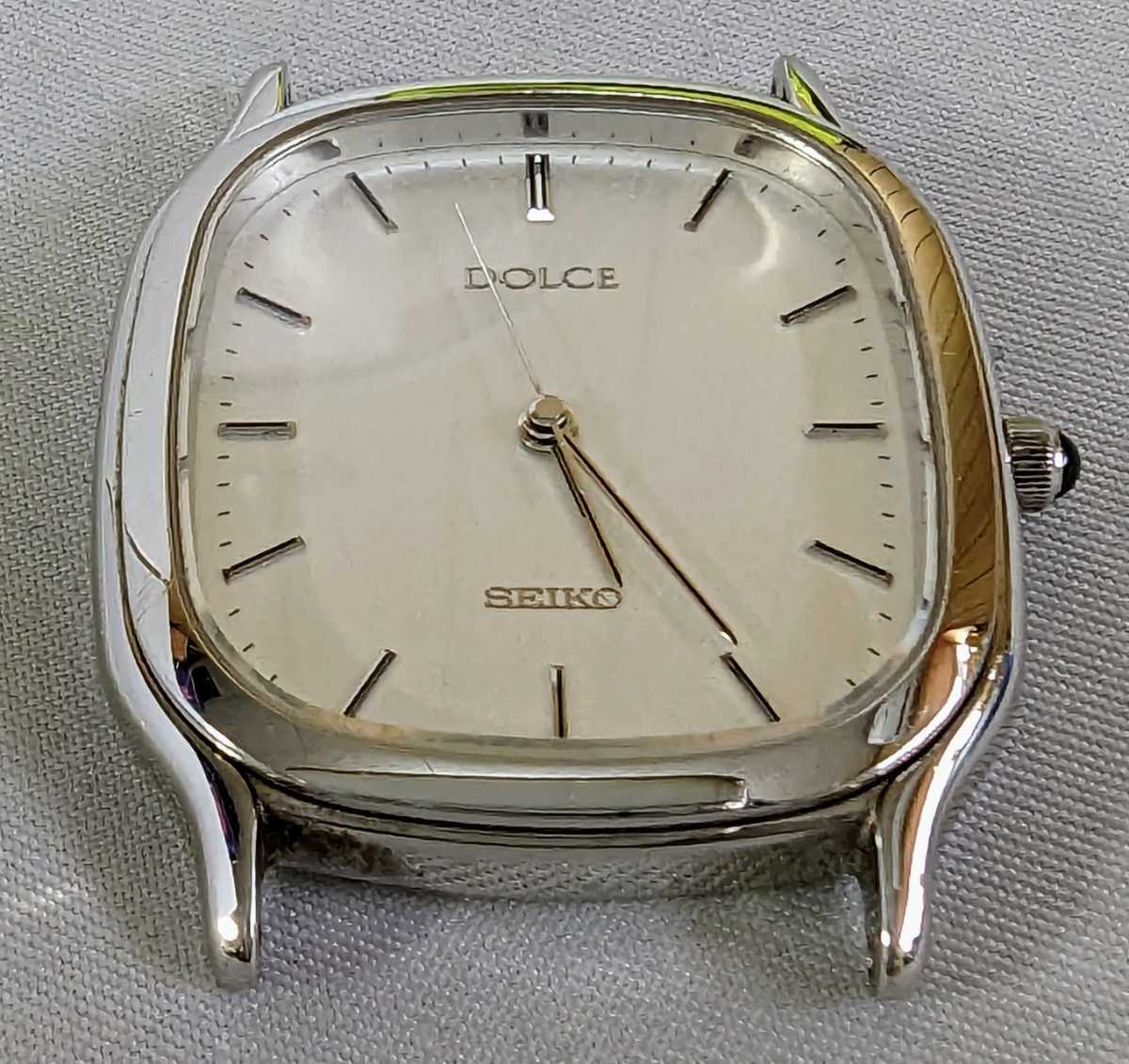 SEIKO Dolce 腕時計 5E31-5B40 クォーツ 動作品 (02265 【公式通販】
