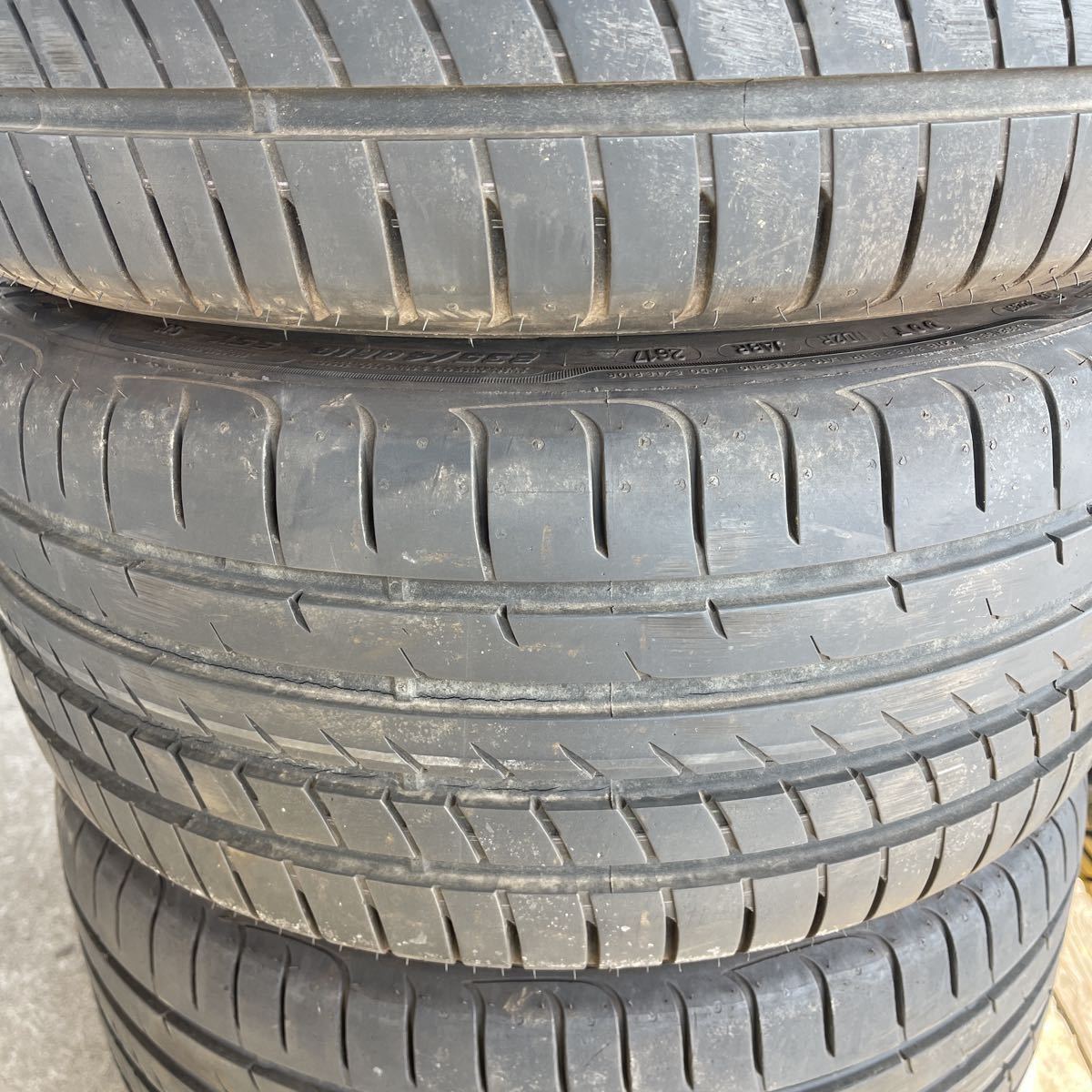 【夏タイヤ】235/40R18 95Y グッドイヤー イーグル F1 GOODYEAR EAGLE【年式4本/2617】【溝/約7mm】4本【2017年製】