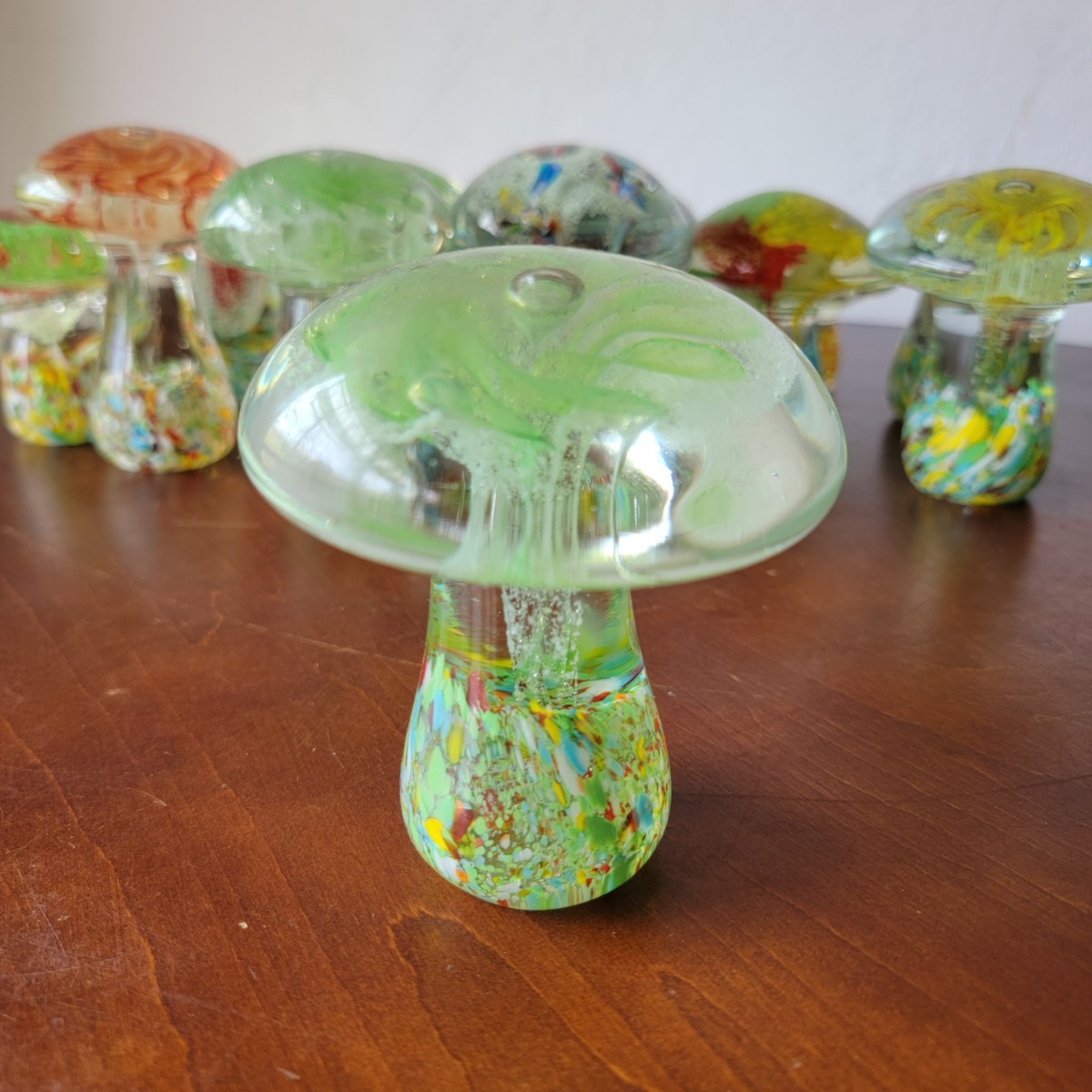 大得価，人気SALE ミルフィオリ きのこ 硝子 ガラス 工芸品 ガラス細工 ペーパウェイト 置物 オブジェ インテリア ディスプレイ クラゲ 海月 キノコ 40(ガラス)｜売買されたオークション情報、yahooの商品情報 その他