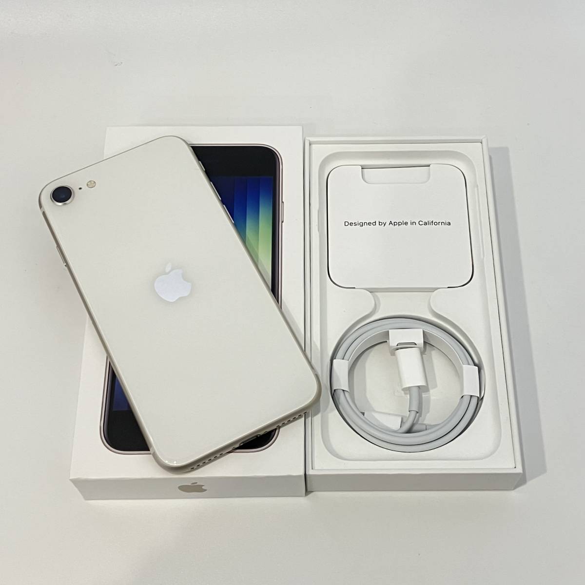 中古 超美品】国内版SIMフリー 第3世代 iPhone SE 3 64GBGB スター