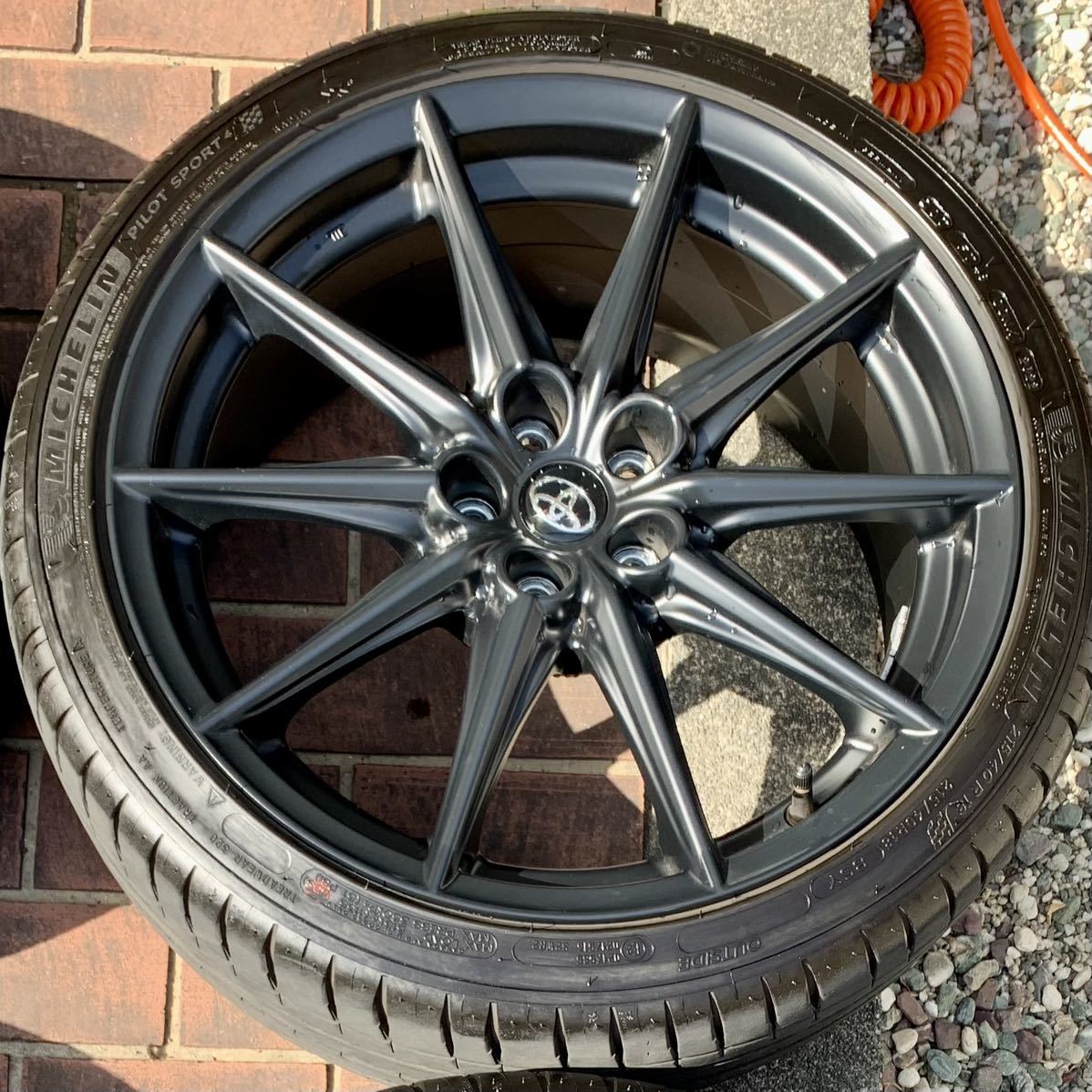 GR86 RZ 純正タイヤホイールセット 純正ナット付き(ラジアル 