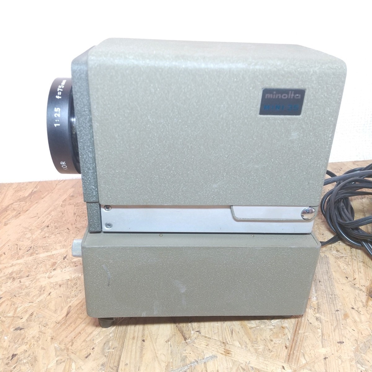 超希少品】 Minolta ミノルタ projector Mini35 スライド 超希少品】 Minolta ミノルタ projector Mini35 スライド