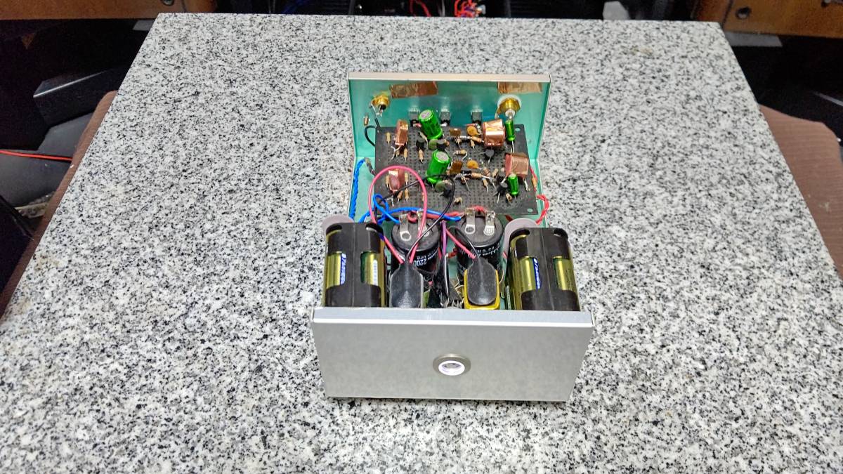 バッテリー駆動　ハンドメイド　フォノイコライザーアンプ　自作アンプ