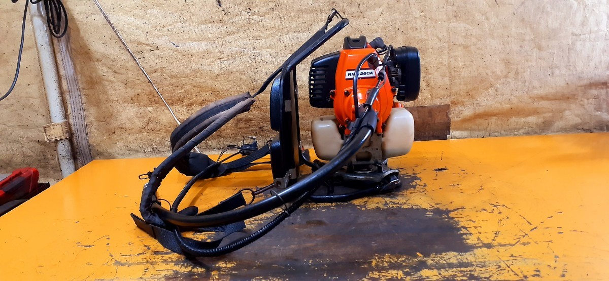 共立 RMC260A 刈払機 - 背負式草刈機 エンジン本体 メルカリ KIORITZ 