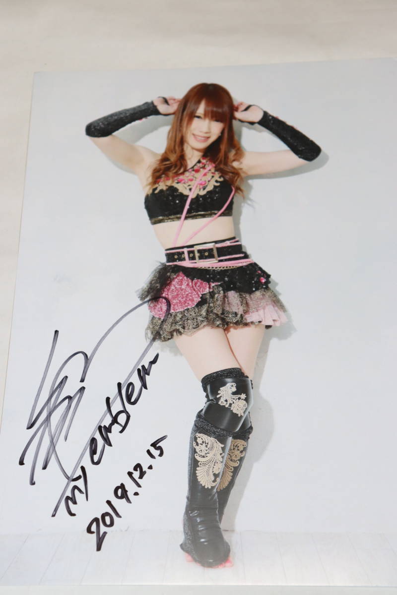 ☆スターダム STARDOM □ 鹿島沙希選手 直筆サイン入り ポートレート 